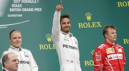 F1 Silverstone, doppietta Mercedes: Raikkonen e Vettel, che sfortuna!