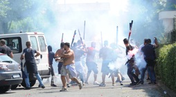 Brescia-Cagliari, violenti scontri prima del match