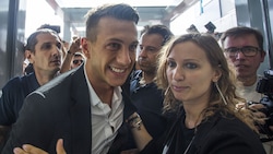 Juventus, ecco Bernardeschi: tifosi in delirio