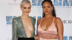 Rihanna e Cara, i vestiti lasciano poco all'immaginazione