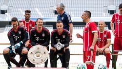 Bayern, scherzi e sorrisi per la foto ufficiale