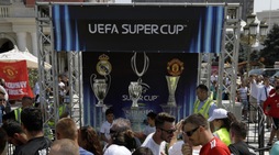 Skopje, esposta la 'trinità' delle coppe europee