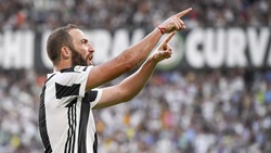 Juventus-Cagliari 3-0: si ricomincia dall'Allianz Stadium