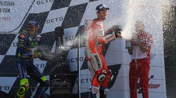 Spettacolo Dovizioso a Silverstone davanti a Viñales e Rossi