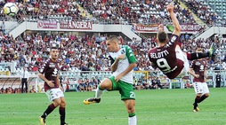 Pazzesco Belotti: il gol in rovesciata illumina il Grande Torino