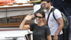 Venezia, c'è anche Anna Foglietta in darsena