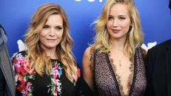 Jennifer Lawrence e Michelle Pfeiffer presentano a Venezia Mother!