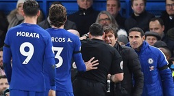 Chelsea, Conte s'infuria con il quarto uomo: espulso!