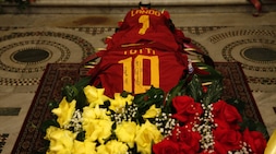 Addio Lando Fiorini, sul feretro anche la maglia di Francesco Totti