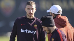 Roma, Dzeko pronto per la sfida contro il Parma