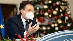 Giuseppe Conte, la conferenza stampa natalizia di fine anno