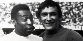 Riva e il ricordo di Pelé: "Lui e Maradona distanti da tutti"