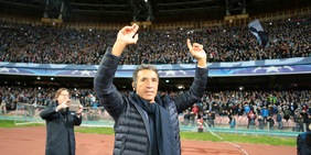 Napoli-Real Madrid, Careca saluta la Curva B