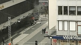 Attentato a Stoccolma: camion sulla folla