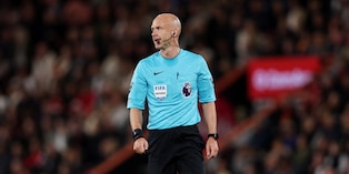 La Uefa ammette l'errore di Taylor: "Manca un rigore in Spagna-Germania"