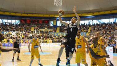 Basket DNA Gold, Trento vince e rimanda tutto a gara5