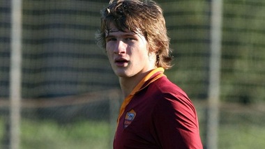 Roma, ufficiale: Jedvaj, prestito biennale al Leverkusen