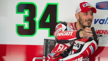 SBK Ducati, Giugliano: «Non so come ho fatto a cadere»