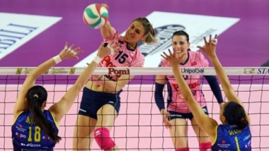 Volley: A1 Femminile, la Pomì accorcia le distanze