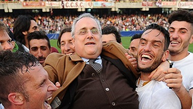 La Salernitana sale in B: l'Arechi uno spettacolo