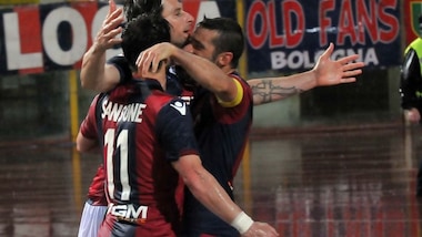 Il Bologna è secondo: piove solo sul Catania