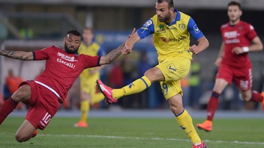 Meggiorini-gol e il Cagliari sprofonda