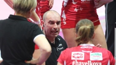 Volley: A1 Femminile, Parisi saluta Busto Arsizio