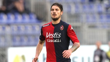 Dessena: «Deluso i tifosi. Voglio restare a Cagliari»