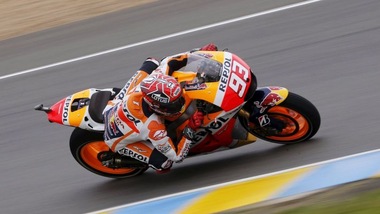 FOTO MotoGp Francia: Marquez si prende la pole, poi Dovizioso