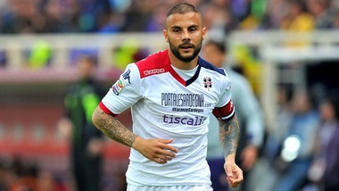 Cagliari, ok Avelar-M'Poku: botta al piede per Pisano