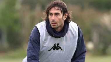 Il Cagliari saluta Conti: «Capitano per sempre»