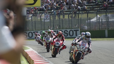 Sbk, Guintoli: «Grande carica con questa Yamaha»