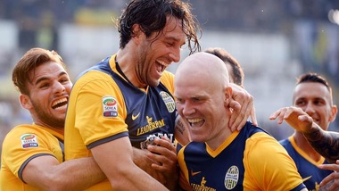 Verona-Toni: avanti. Rinnovo per un anno