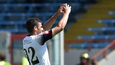 Cesena, i soldi per Defrel ai dipendenti del Parma