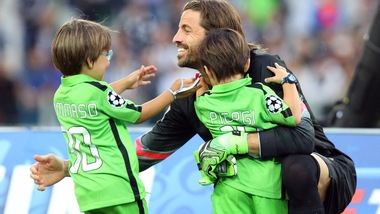 Cagliari, che attesa Storari: il biennale tenta il portiere