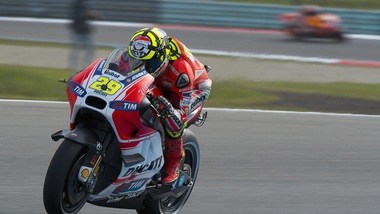 MotoGp Assen, Iannone: «Marquez deve stare più calmo»