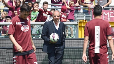 Toro in Valle D'Aosta: il ritiro a Chatillon