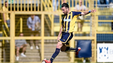 Juve Stabia, rescinde il centrocampista Burrai