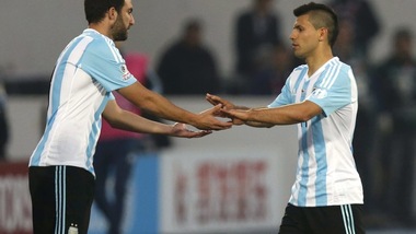 Higuain, una notte da dimenticare: gol mangiato e rigore alle stelle