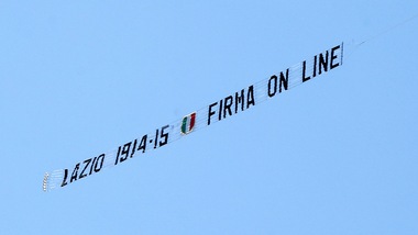 Lazio, l'aerostriscione per lo scudetto del 1914/15