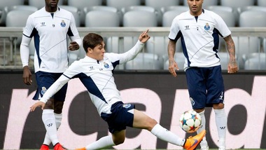 Chievo in pressing su Fernando Quintero