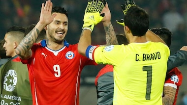 Fiorentina, in attacco ipotesi Pinilla