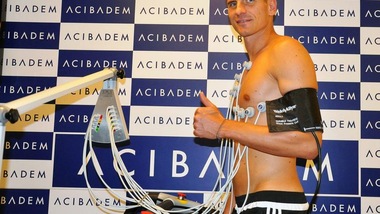 Gomez scaramantico: «Niente presentazione»