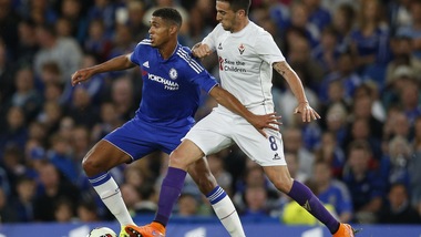 Napoli, sondaggio coi viola per Vecino