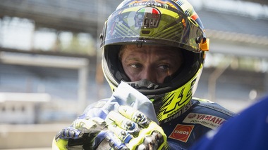 MotoGp: Marquez vola in FP4. Rossi recupera, è 4°