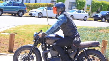 David Beckham fa il biker a Los Angeles