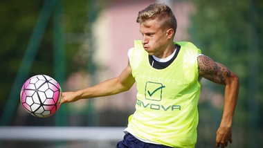 Livorno, ufficiale Vajushi dal Chievo