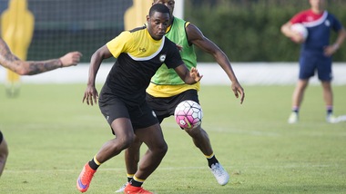 Zapata: Battere la Juve anche per il Napoli