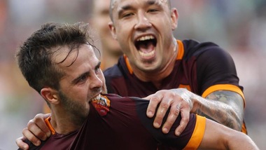 Nainggolan, tweet a Pjanic: «Oggi siamo rivali»