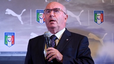 Tavecchio: «Italia-Malta, 1' di silenzio per tragedie migranti»